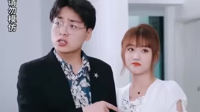 《贬值后我带老婆走上人生巅峰》(全集)